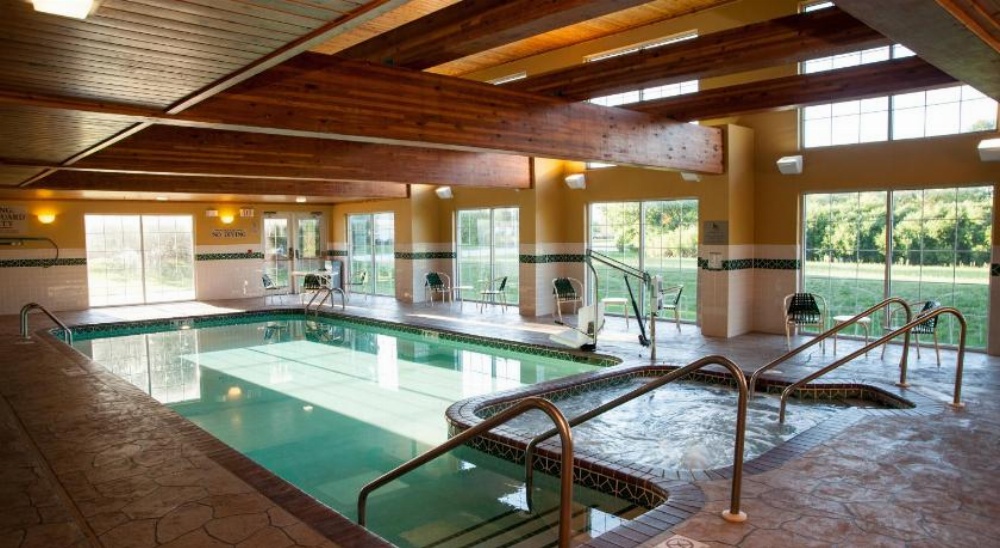 Country Inn & Suites by Radisson, Milwaukee Airport, WI Image 18
