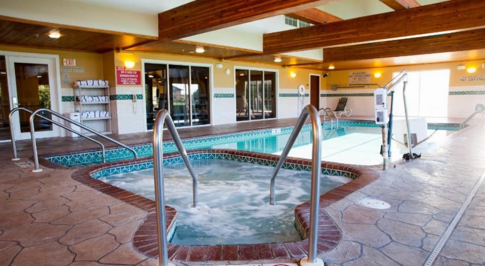 Country Inn & Suites by Radisson, Milwaukee Airport, WI Image 29